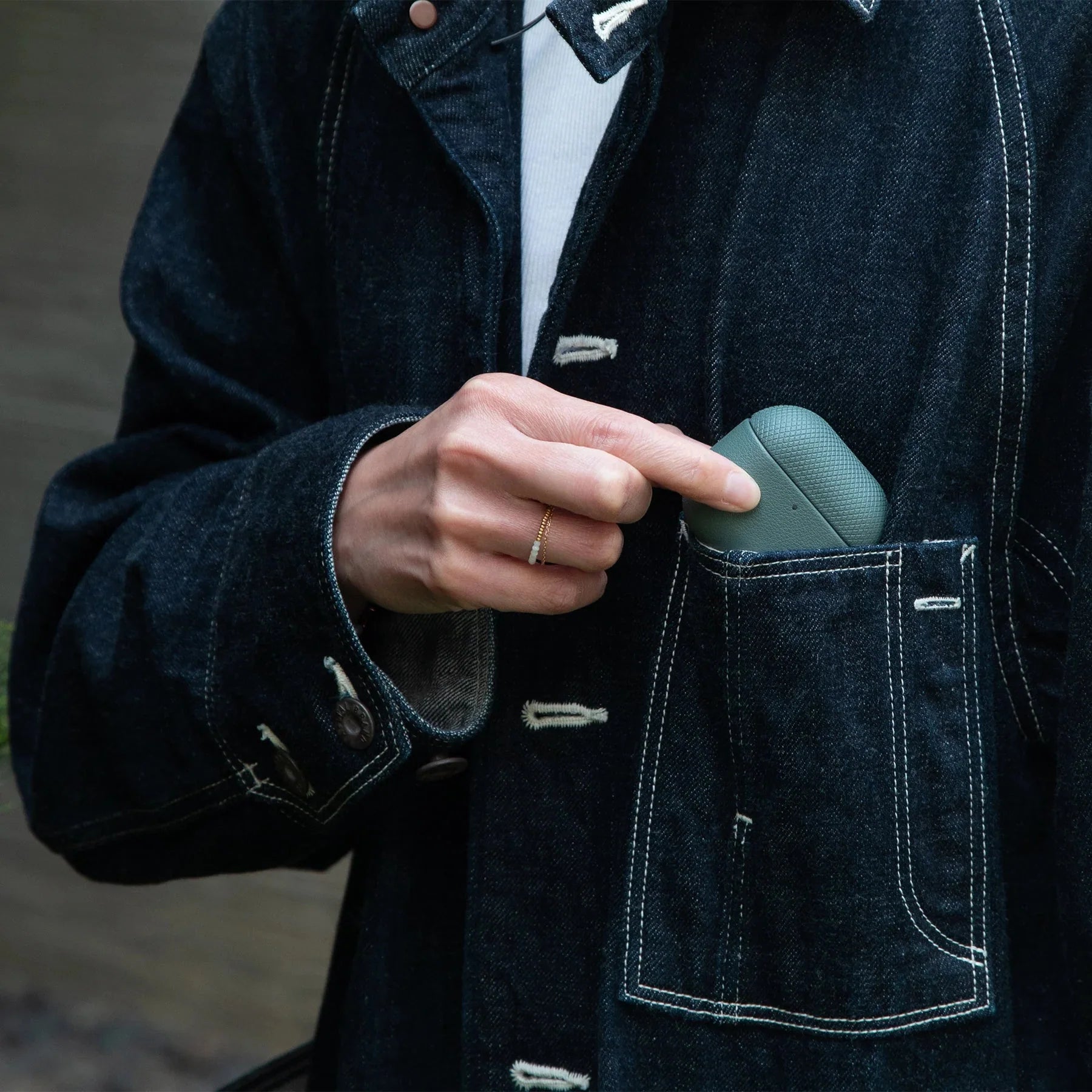 (Re)Classic Case for AirPods 4